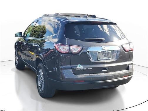 2017 Chevrolet Traverse 2LT