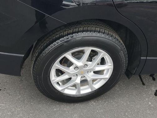 Mosaic Black Metallic 2024 Chevrolet Equinox LT