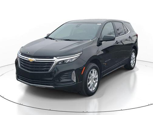 Mosaic Black Metallic 2024 Chevrolet Equinox LT