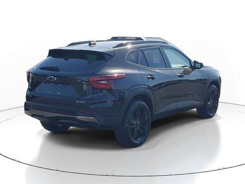 Mosaic Black Metallic 2025 Chevrolet Trax ACTIV