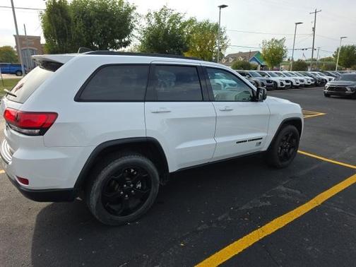 2021 Jeep Grand Cherokee Laredo