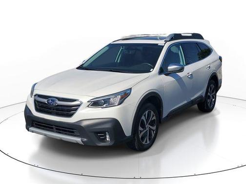 Crystal White Pearl 2022 Subaru Outback Touring