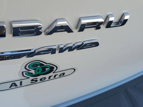 Crystal White Pearl 2022 Subaru Outback Touring