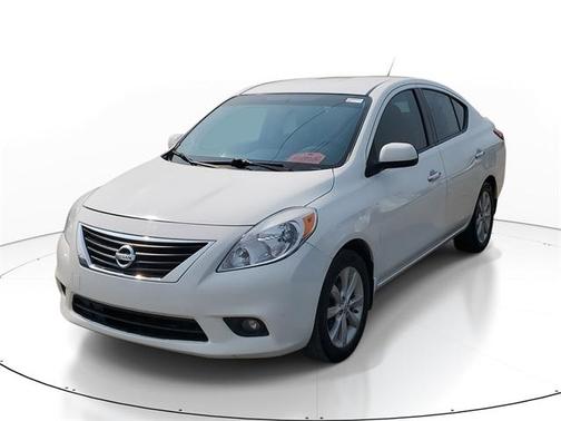 2014 Nissan Versa 1.6 SL