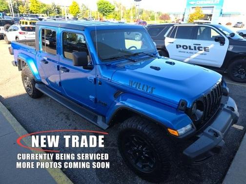 2021 Jeep Gladiator Sport