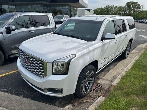 White Frost Tri-Coat 2018 GMC Yukon XL Denali