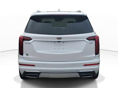 2024 Cadillac XT6 Premium Luxury FWD