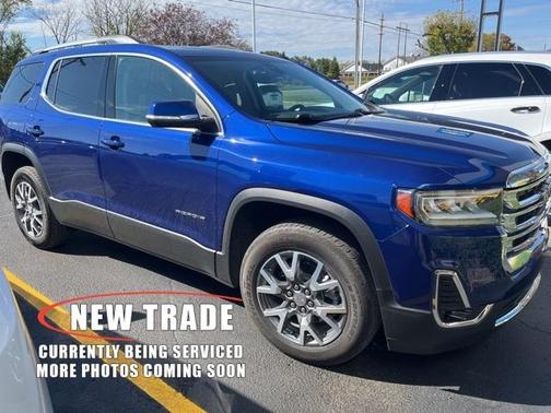 2023 GMC Acadia SLT