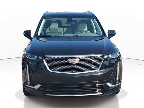 2022 Cadillac XT6 Premium Luxury FWD