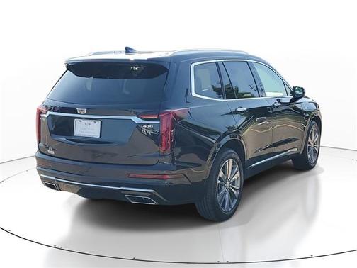 2022 Cadillac XT6 Premium Luxury FWD