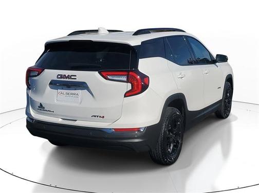 2024 GMC Terrain AT4