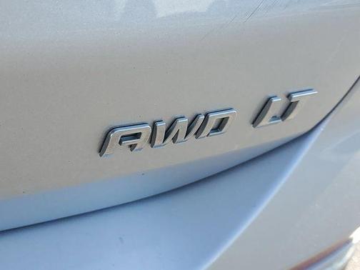 Silver Ice Metallic 2021 Chevrolet Equinox 1LT