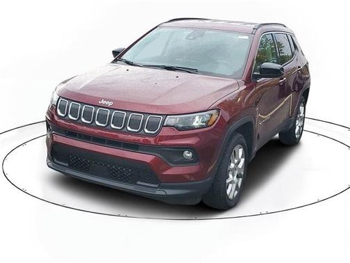 2022 Jeep Compass Latitude Lux