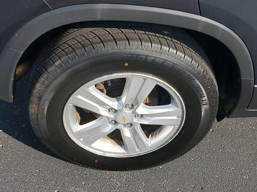 Nightfall Gray 2017 Chevrolet Trax LT