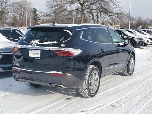 2022 Buick Enclave Essence