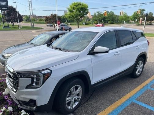 2022 GMC Terrain SLE