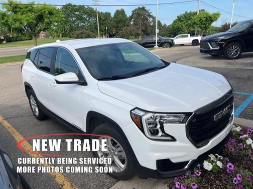2022 GMC Terrain SLE