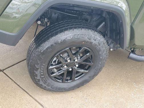 Sarge Green Clearcoat 2022 Jeep Gladiator Sport