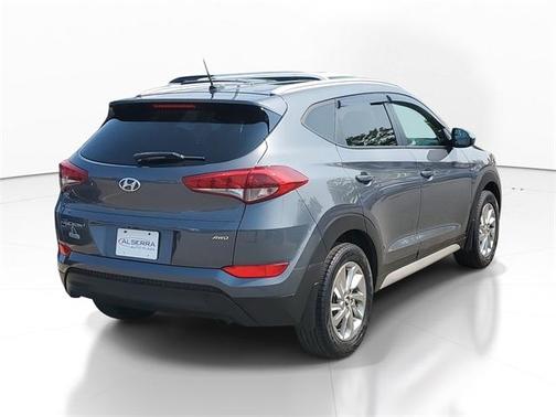 2017 Hyundai TUCSON SE