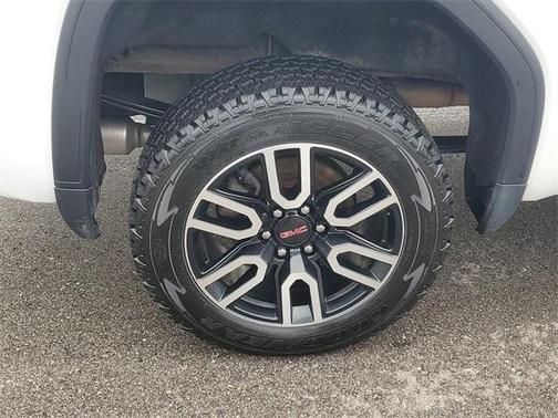 2022 GMC Sierra 1500 Limited AT4