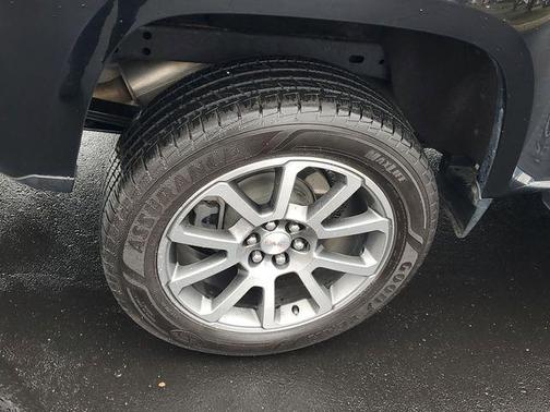 Onyx Black 2022 GMC Canyon Denali