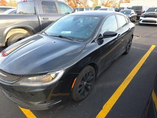 2016 Chrysler 200 S
