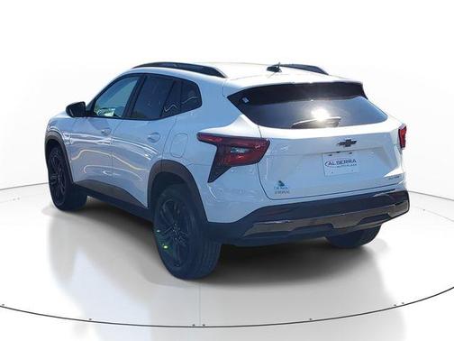 Summit White 2024 Chevrolet Trax ACTIV