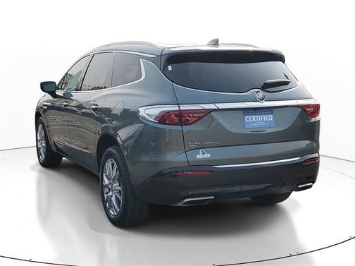 2022 Buick Enclave Essence