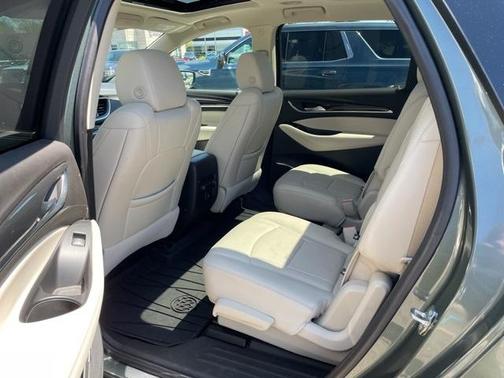 2022 Buick Enclave Essence