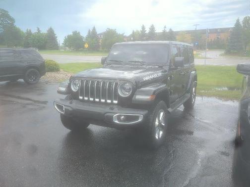 Black Clearcoat 2020 Jeep Wrangler Unlimited Sahara