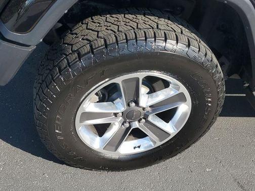 Black Clearcoat 2020 Jeep Wrangler Unlimited Sahara