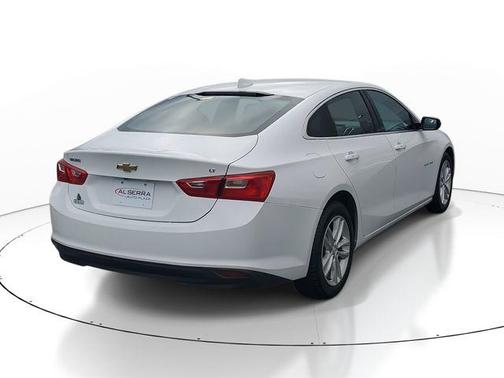 Summit White 2018 Chevrolet Malibu LT