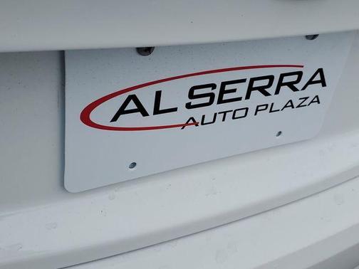 Summit White 2018 Chevrolet Malibu LT