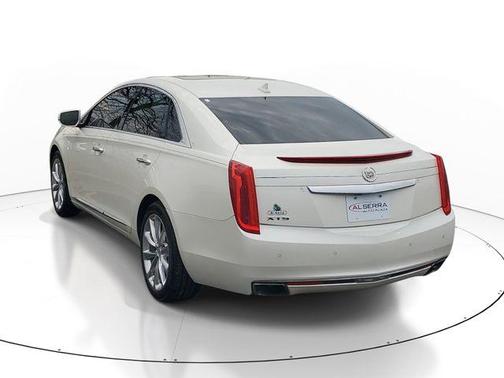 White Diamond Tri-Coat 2013 Cadillac XTS Premium