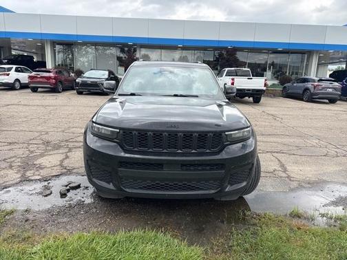 2023 Jeep Grand Cherokee L Laredo