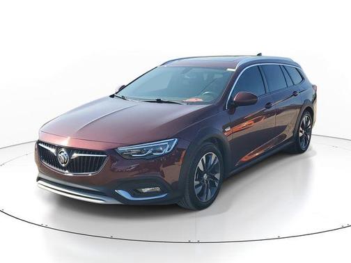 Rioja Red Metallic 2019 Buick Regal TourX Essence