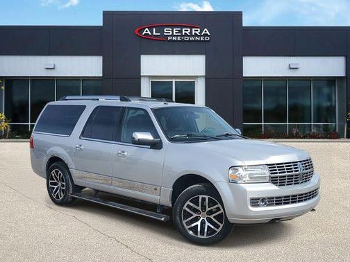 Ingot Silver Metallic 2014 Lincoln Navigator L