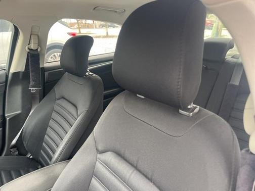 2013 Ford Fusion Hybrid SE