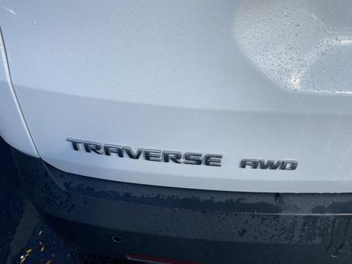 2022 Chevrolet Traverse LT Leather