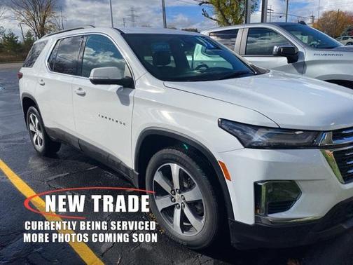 2022 Chevrolet Traverse LT Leather