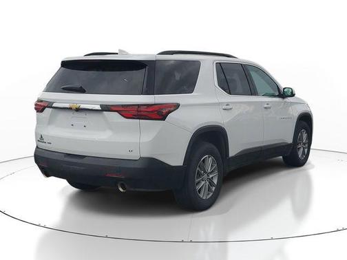 Summit White 2023 Chevrolet Traverse LT Cloth