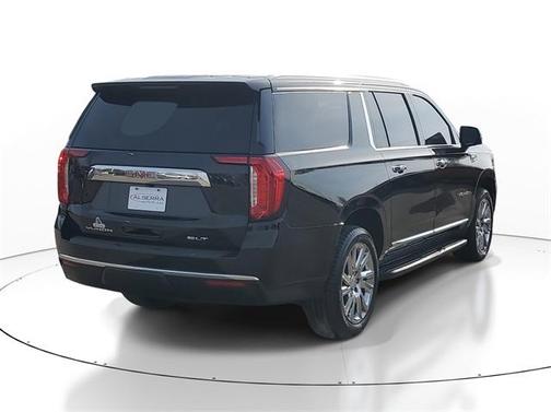 2021 GMC Yukon XL SLT