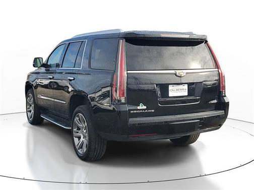 2018 Cadillac Escalade Luxury