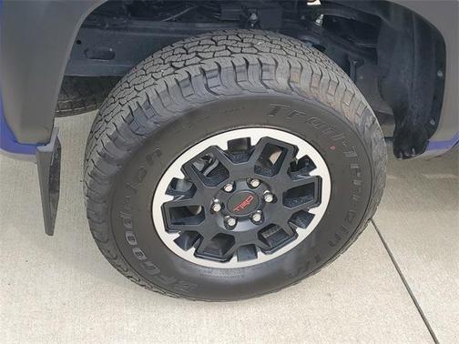 2024 Toyota Tacoma SR5