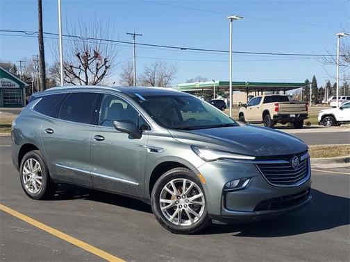 2022 Buick Enclave Essence