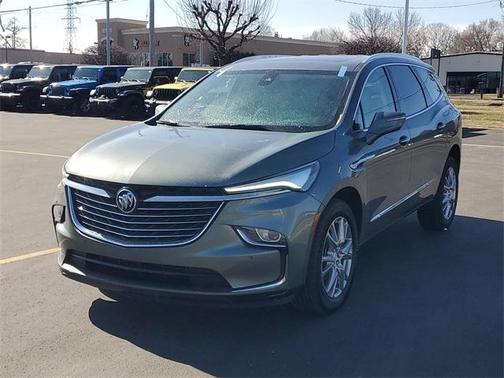 2022 Buick Enclave Essence