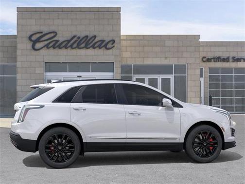 2025 Cadillac XT5 Sport