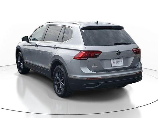 Pyrite Silver Metallic 2023 Volkswagen Tiguan 2.0T SE