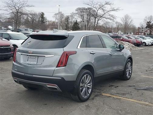 2024 Cadillac XT5 Premium Luxury