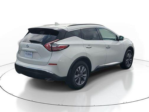 White 2018 Nissan Murano S